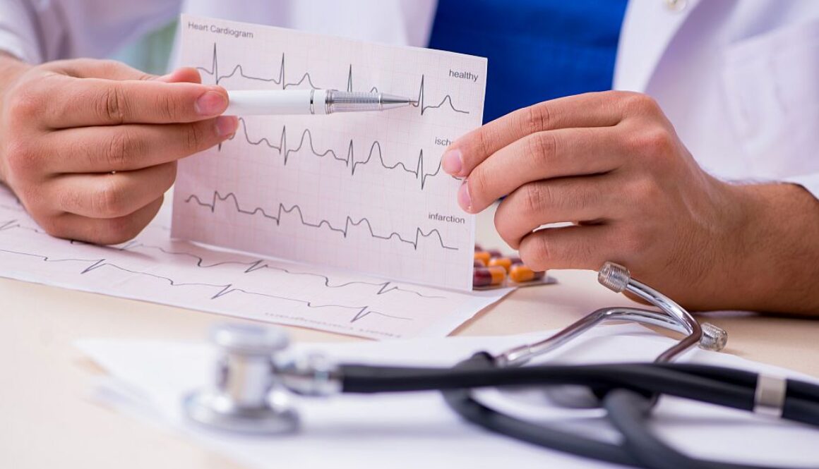 Kołatanie serca - najczęstsze przyczyny i kiedy zgłosić się do kardiologa